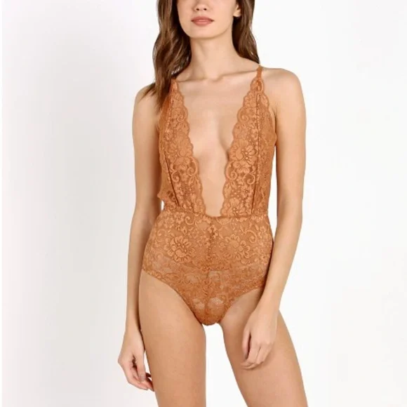 NWT Free People HAH Comin' in HAHT Lace Bodysuit in Brown Sugar. Size Sm… - Picture 3 of 11
